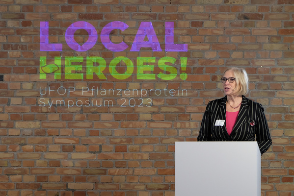 LocalHeroes_EvaBell.JPG